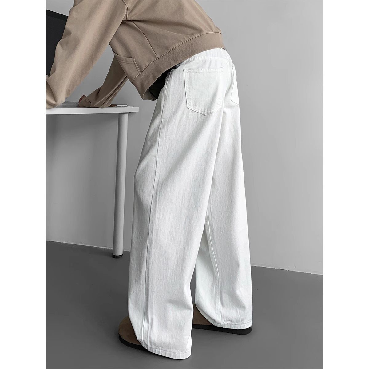 "Men's Wide-Leg Jeans – Vintage Washed Denim Pants With Relaxed Fit (Blue/White, S/M/L/XL/XXL/XXXL)"_mkmklike.com