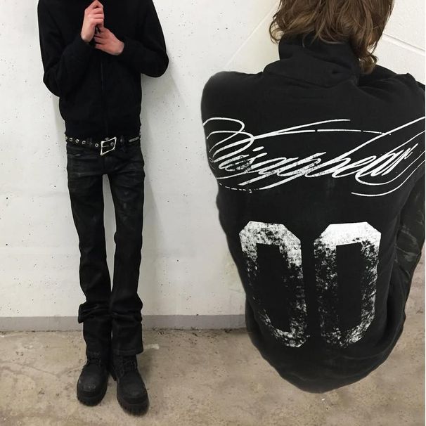 "Men's Distressed Skinny Jeans – Button Fly & Patchwork Details | Slim Fit Stretch Denim | Vintage Ripped Style"_mkmklike.com