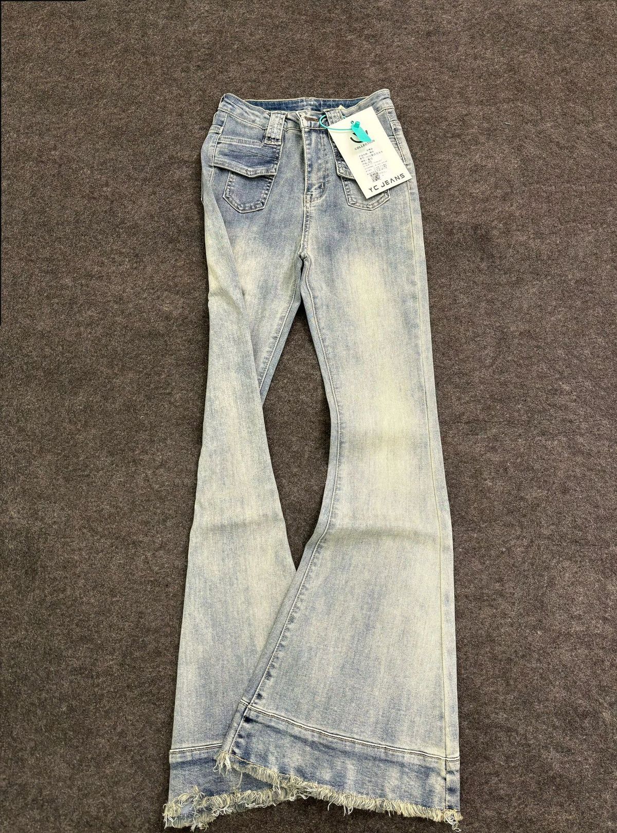 Vintage Washed Light Blue Flared Jeans For Women - High Waisted Stretch Bootcut Pants With Raw Hem Detail_mkmklike.com
