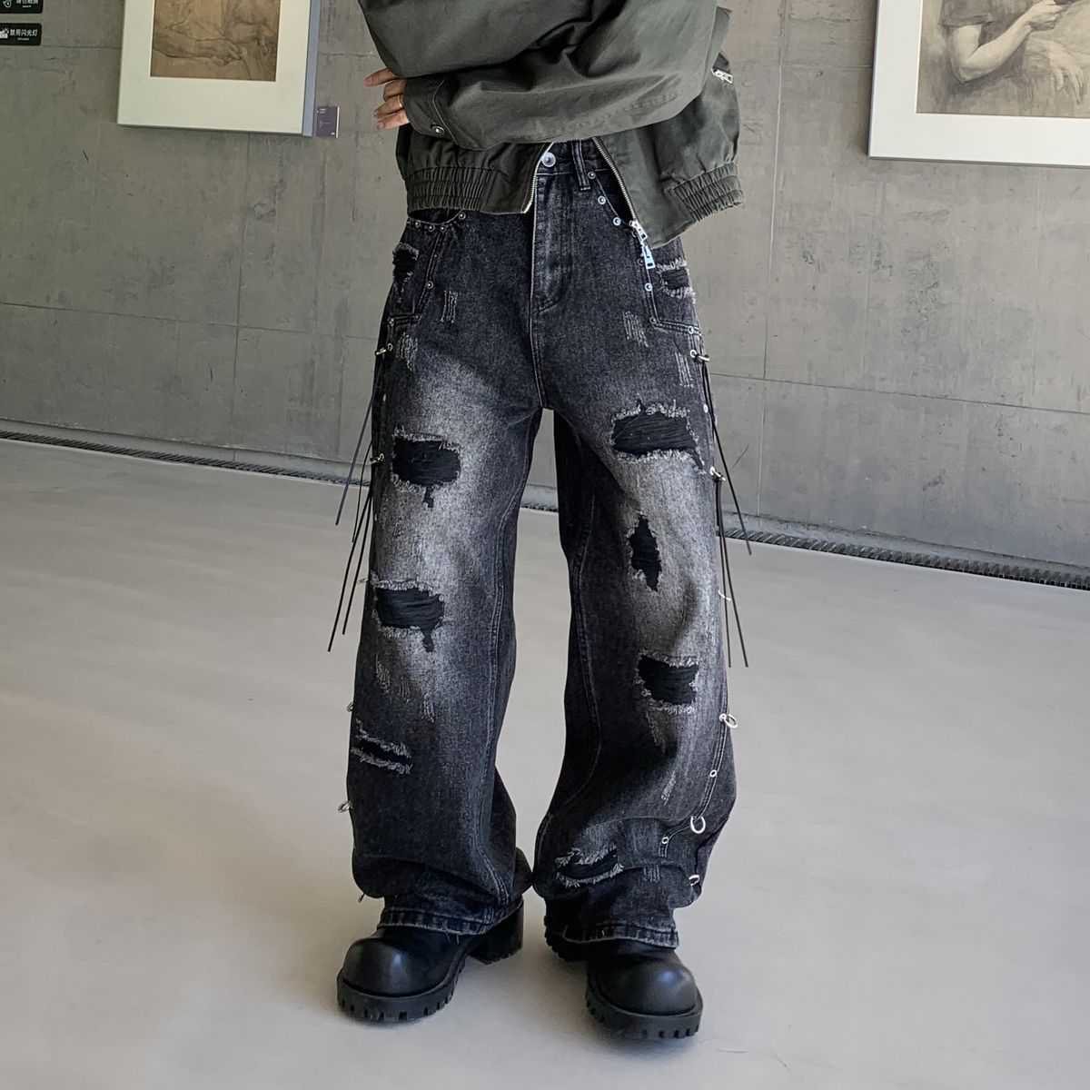 Men's Distressed Straight Leg Jeans - Vintage Washed Denim Pants With Ripped Details For Casual Streetwear_mkmklike.com