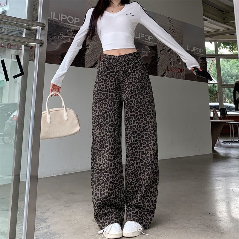 Petite Women's High-Waisted Leopard Print Wide Leg Jeans – Retro 70s Flare Pants With Slimming Fit & Floor-Length Silhouette_mkmklike.com