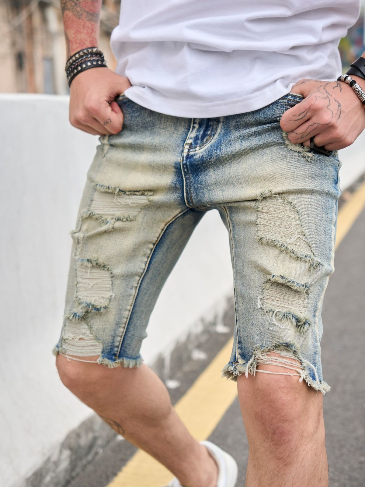 Retro Men's Clothing Slim Fit Skinny Jeans Trendy Distressed Five Point Denim High Waisted Blue Wash_mkmklike.com