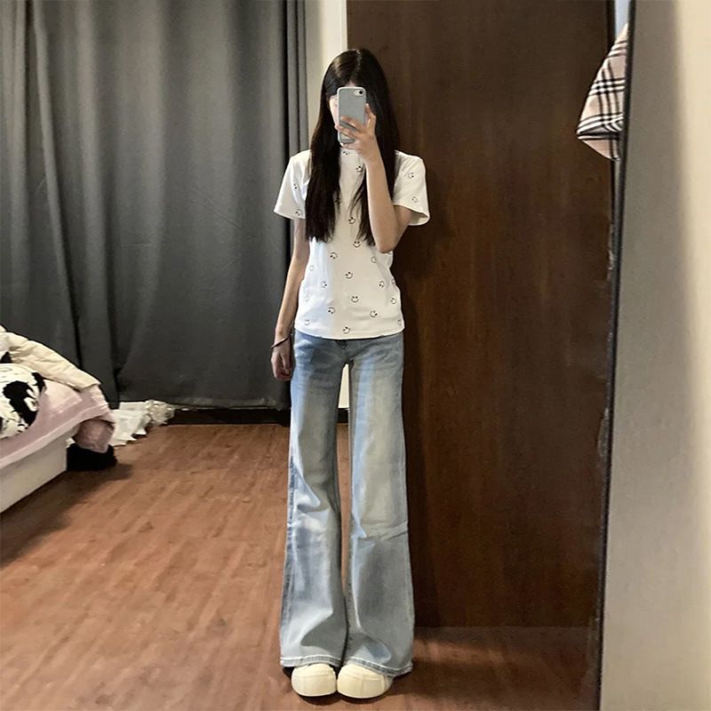 Vintage Light Blue Flared Jeans For Women – High-Waisted Wide-Leg Trousers With Retro Hem (S-5xl, Distressed Wash)_mkmklike.com