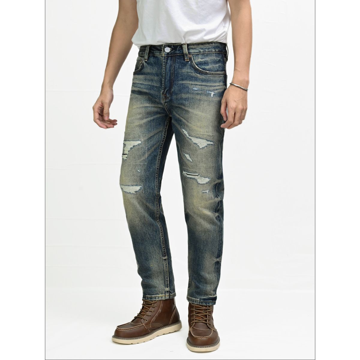 Men's Slim Straight Vintage Denim Jeans – Classic Red Ear Tag Design, Retro Blue Wash & Comfort Fit_mkmklike.com