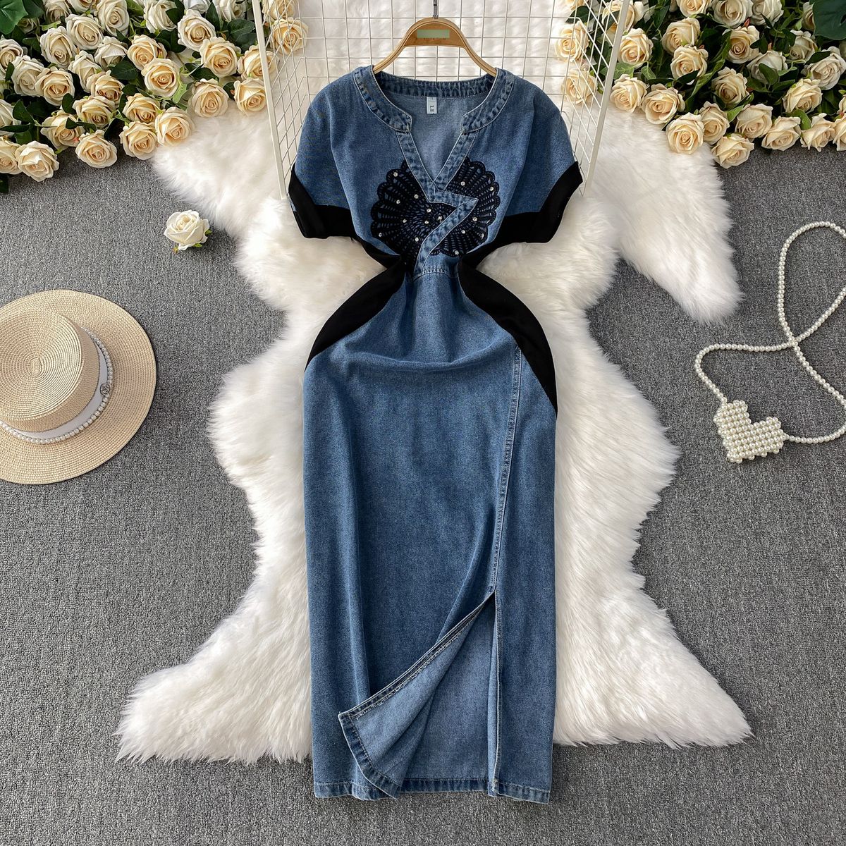 Retro Temperament Contrast Color Embroidery V Neck Denim Dress For Women Summer New Style Waist Slimming Slit Hip Long Skirt_mkmklike.com