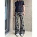 Galaxy Star Camo Print Vintage Washed Jeans For Men – Loose-Fit Distressed Denim Pants With Retro Streetwear Style_mkmklike.com