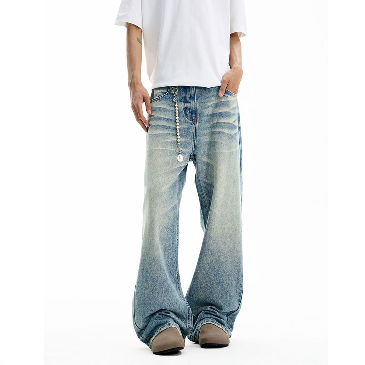 "American Vintage Washed Straight Leg Jeans For Men - Classic Whisker Pattern Cleanfit Denim Pants With Relaxed Wide Leg"_mkmklike.com