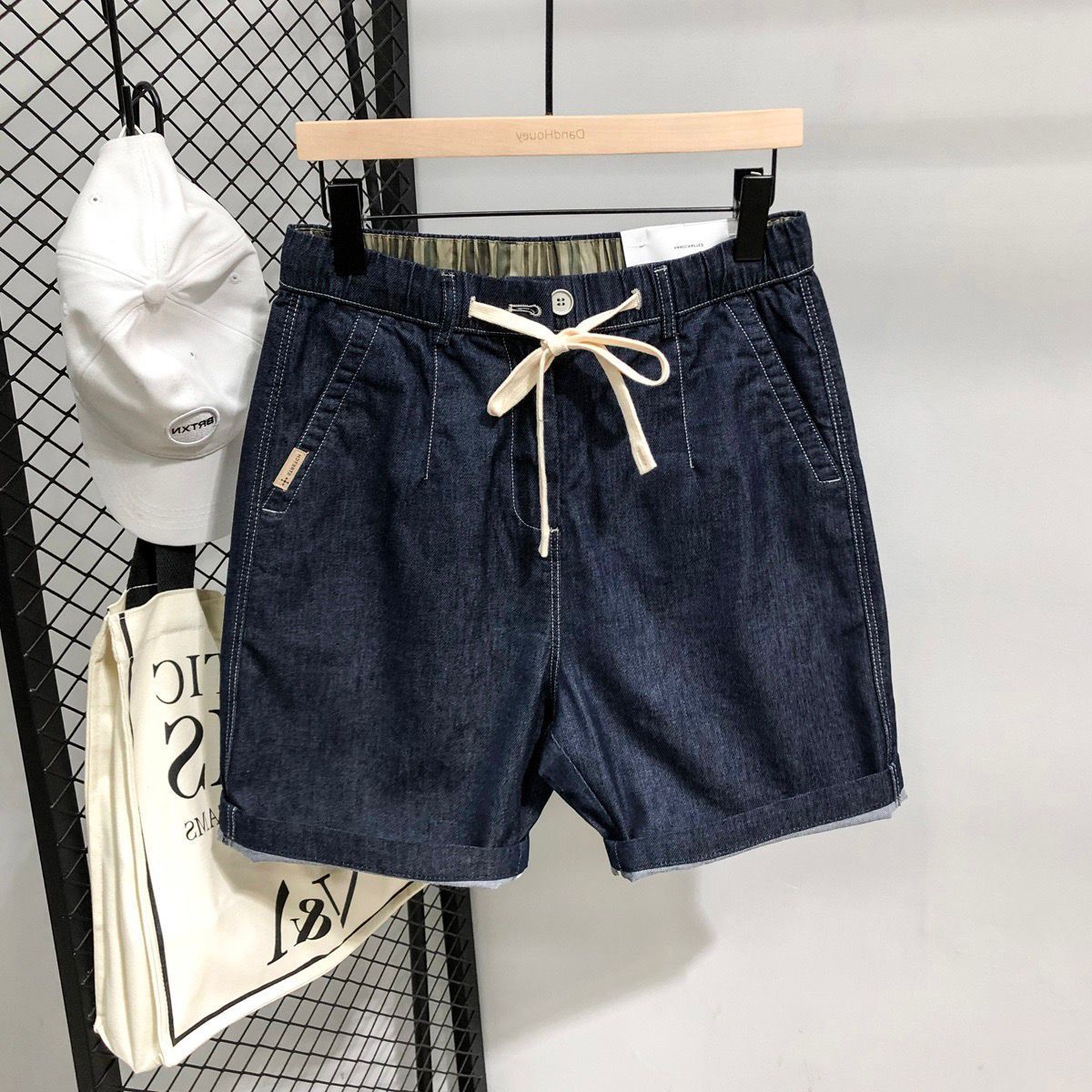 Men's Clothing Men's Stylish Casual Denim Shorts Trendy Summer Style Drawstring Mid-Length Retro Five Point Pants With Pocket Details_mkmklike.com