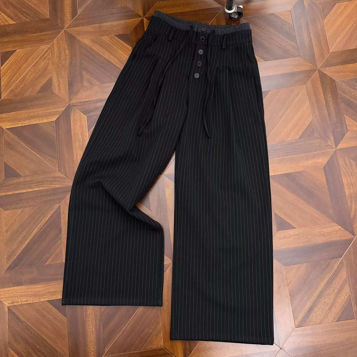 Unisex Wide-Leg Dress Pants Trendy Pleated Stripe Trousers for Men And Women Grey Black M-3XL_mkmklike.com