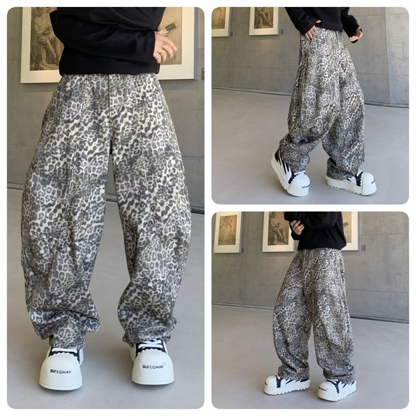 Men's Clothing Vintage Leopard Print Flared Jeans – 90s Streetwear Distressed Denim With Raw Hem & Splatter Wash (Unisex Oversized Fit, Non-Stretch)_mkmklike.com