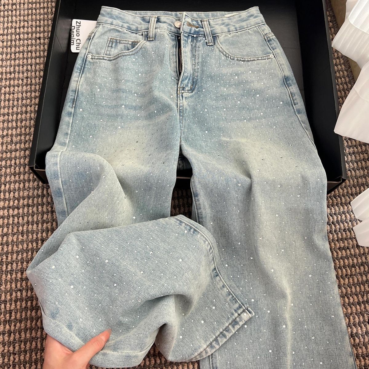 Women's High-Waisted Wide Leg Jeans Rhinestone Design Loose Fit Slimming Heavy Duty Straight Leg Pants For Autumn_mkmklike.com