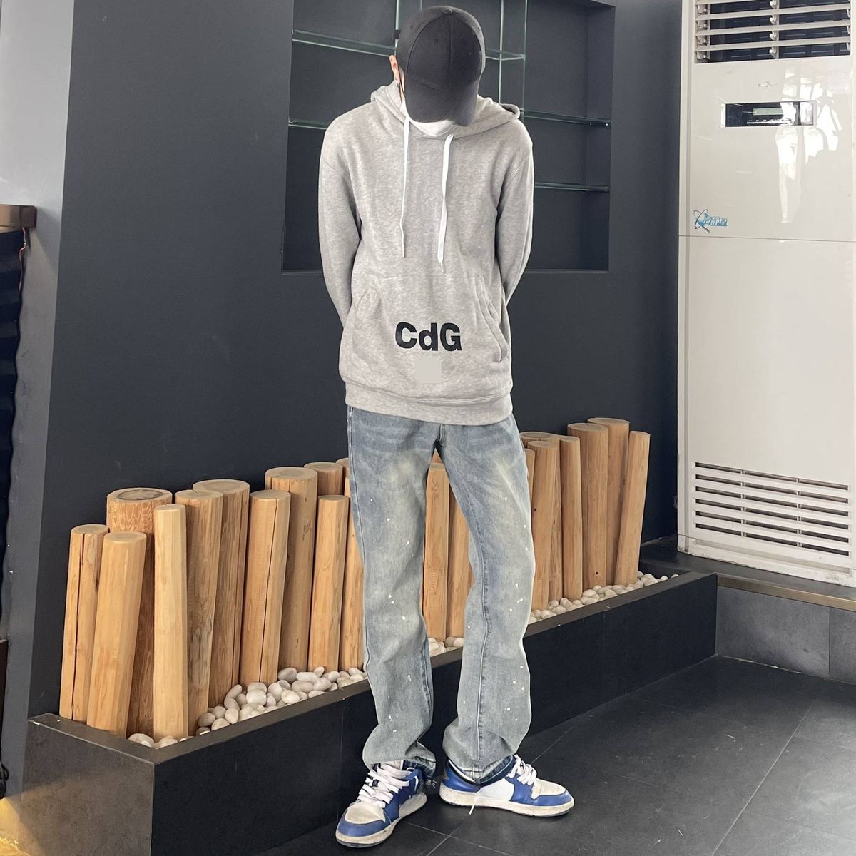 Men's Clothing Y2K Flared Jeans – Vintage Acid Wash & Splatter Paint Design, High-Waisted Slim Fit (Light Blue, Instagram Aesthetic)_mkmklike.com