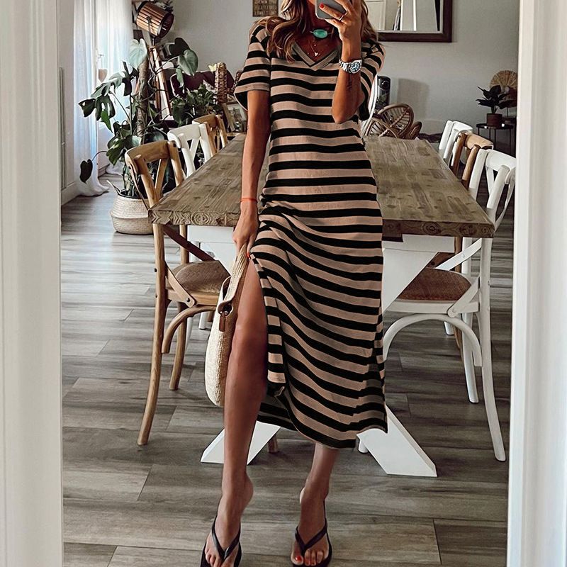 Women's Clothing Plus-size striped print dress with slits and hem_mkmklike.com