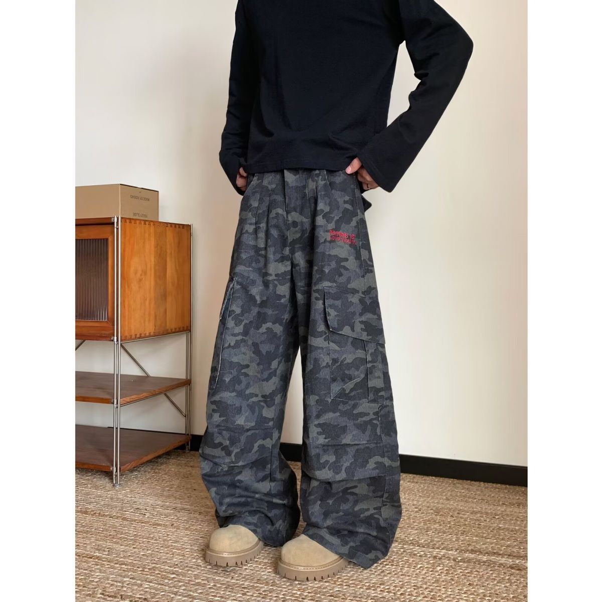 Military Cargo Jeans – Vintage Camo Print, Relaxed Fit, Multi-Pocket Utility Pants For Men (S-XXXL, Cotton Blend, Washed Denim)_mkmklike.com