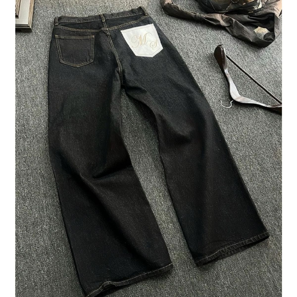Maomao Gangshan High End Feel Straight Leg Loose Fit Curved Cut Raw Denim Jeans For Men Trendy And Cool Baggy Style_mkmklike.com