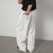 Men's Retro Distressed Embroidered Jeans White Loose-Fit Straight Leg Denim Pants with Contrast Stitching_mkmklike.com