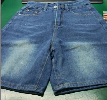 Vintage Blue High-Waisted Denim Shorts – Relaxed Fit 90s Retro Washed Mom Shorts (Unisex Sizing, S-3XL, Distressed Hem)_mkmklike.com