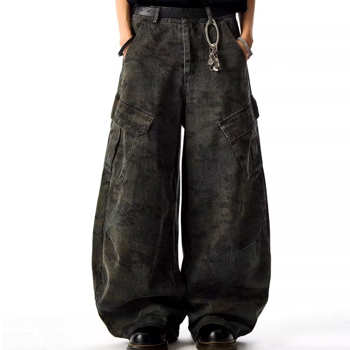 Military Camo Cargo Jeans – Unisex Oversized Streetwear Pants (S-3XL, 55% Cotton, Zip Fly, Multi-Pocket Utility Design)_mkmklike.com