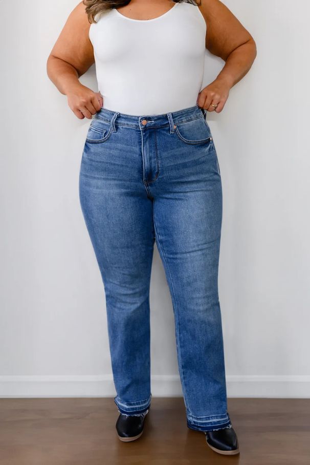 Women’s Clothing New Women's Jeans Women's Pants Straight Trousers Mid Waist Elastic Large Size Slightly Flared Frayed Edge_mkmklike.com