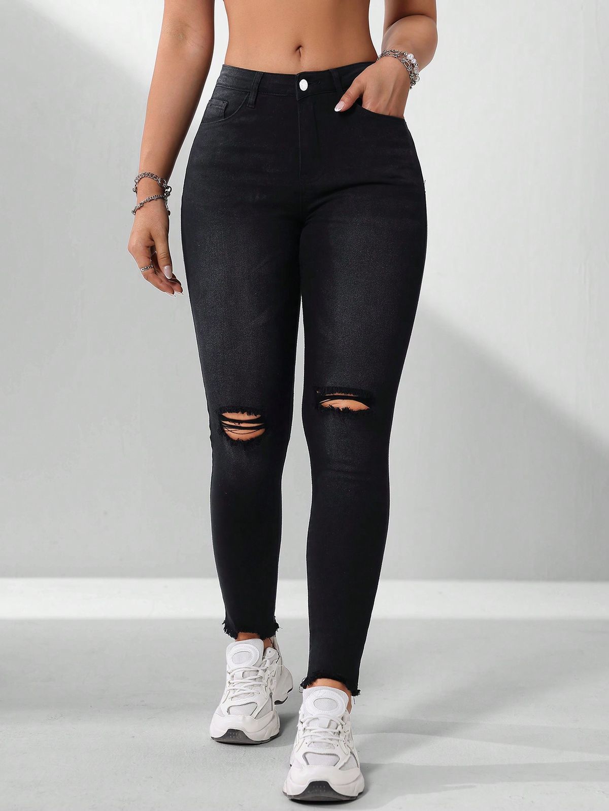 Women's Stretchy Slim Fit Straight Leg Jeans Washed Distressed Frayed Hem Versatile Casual Denim Jeans_mkmklike.com