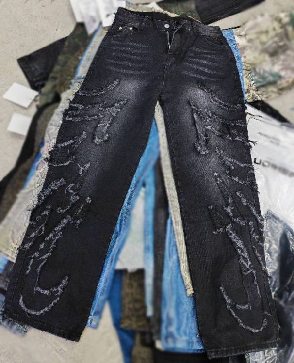 2026 Men's Clothing Retro Flame Stitching Wide Leg Jeans Y2k Hip Hop Punk Raw Edge Embroidery Jeans_mkmklike.com