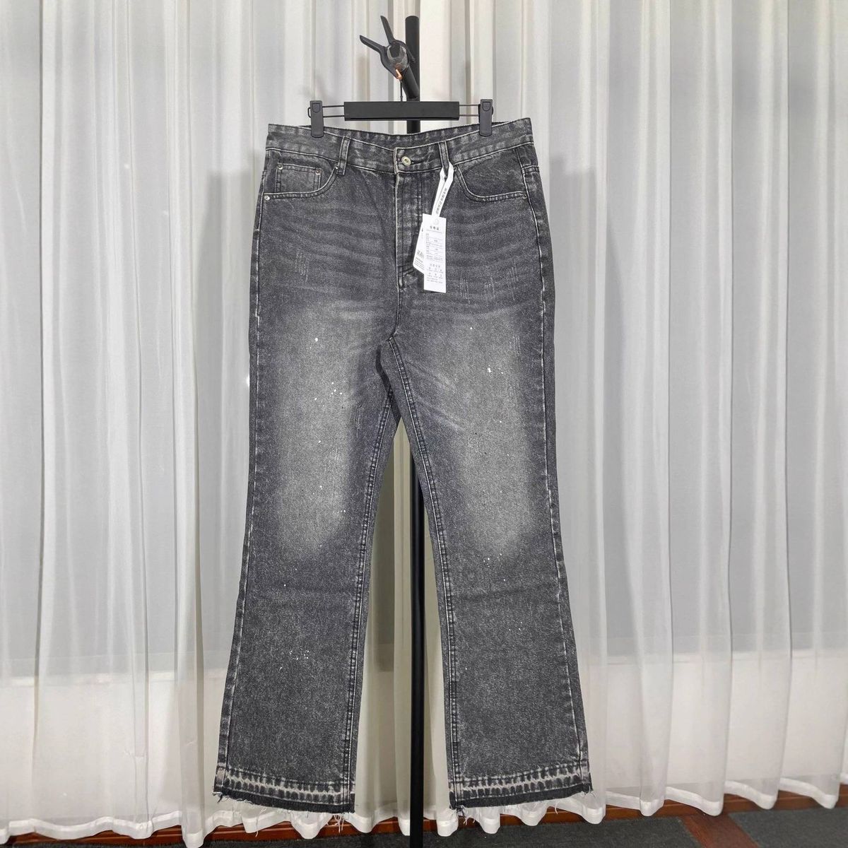 Men's Cleanfit Washed Black Gray Splatter Fringe Flared Jeans - Straight Leg Distressed Denim Pants With Raw Hem_mkmklike.com
