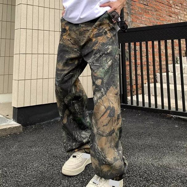Urban Camo Cargo Jeans – Men’s Distressed Branch Print Streetwear Pants (S-3XL, Oversized Fit, Unisex High Fashion)_mkmklike.com