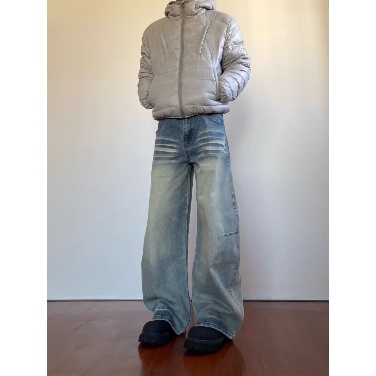Men's American Retro Washed Distressed Embroidered Scimitar Jeans Plus Size Loose Fit Slimming Wide Leg Street Style Trousers_mkmklike.com