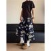 Men's Clothing Unisex Retro Street Style Denim Shorts All Over Daisy Print Loose Wide Leg Capri Pants Unique Design Couple Shorts_mkmklike.com