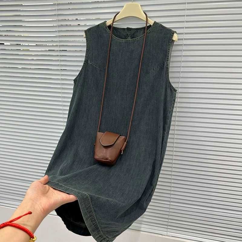 2025 Summer New Sleeveless Vest Denim Dress, Age Reducing Short Skirt_mkmklike.com