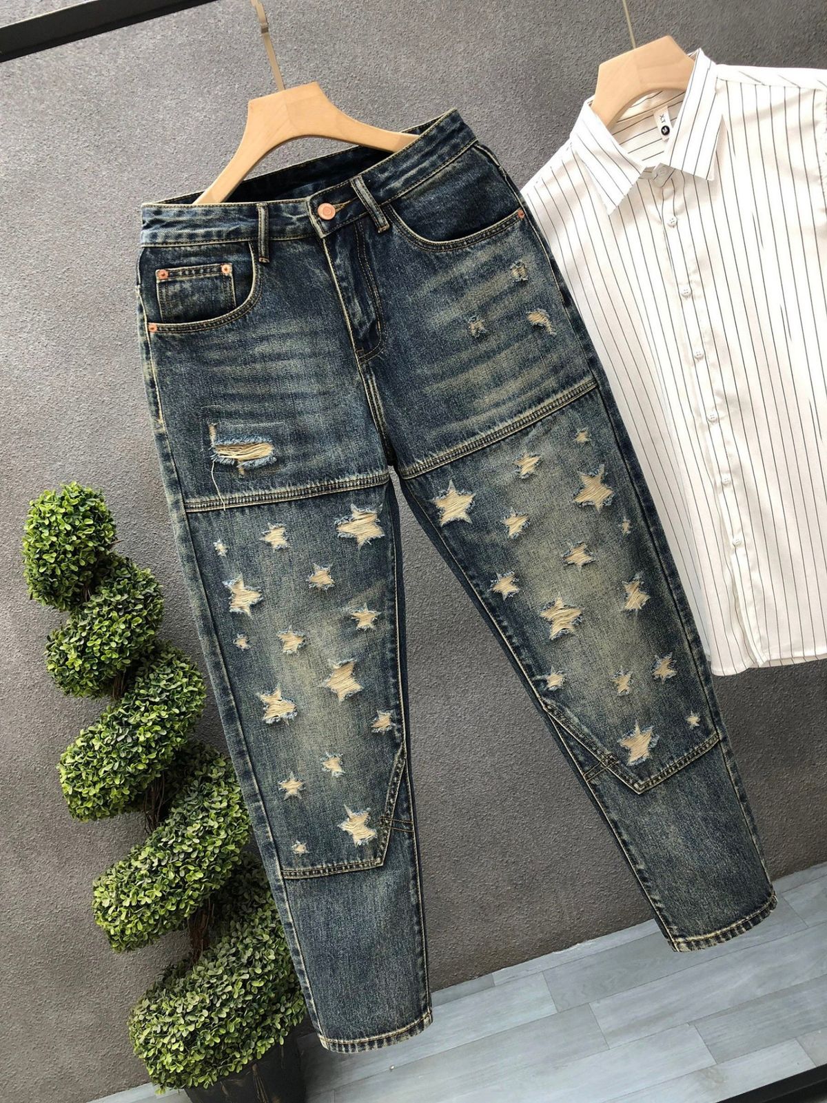 Men's Distressed Relaxed Fit Jeans – Vintage Blue Straight & Slight Flare Denim Pants (Sizes 28-36) Retro Streetwear_mkmklike.com