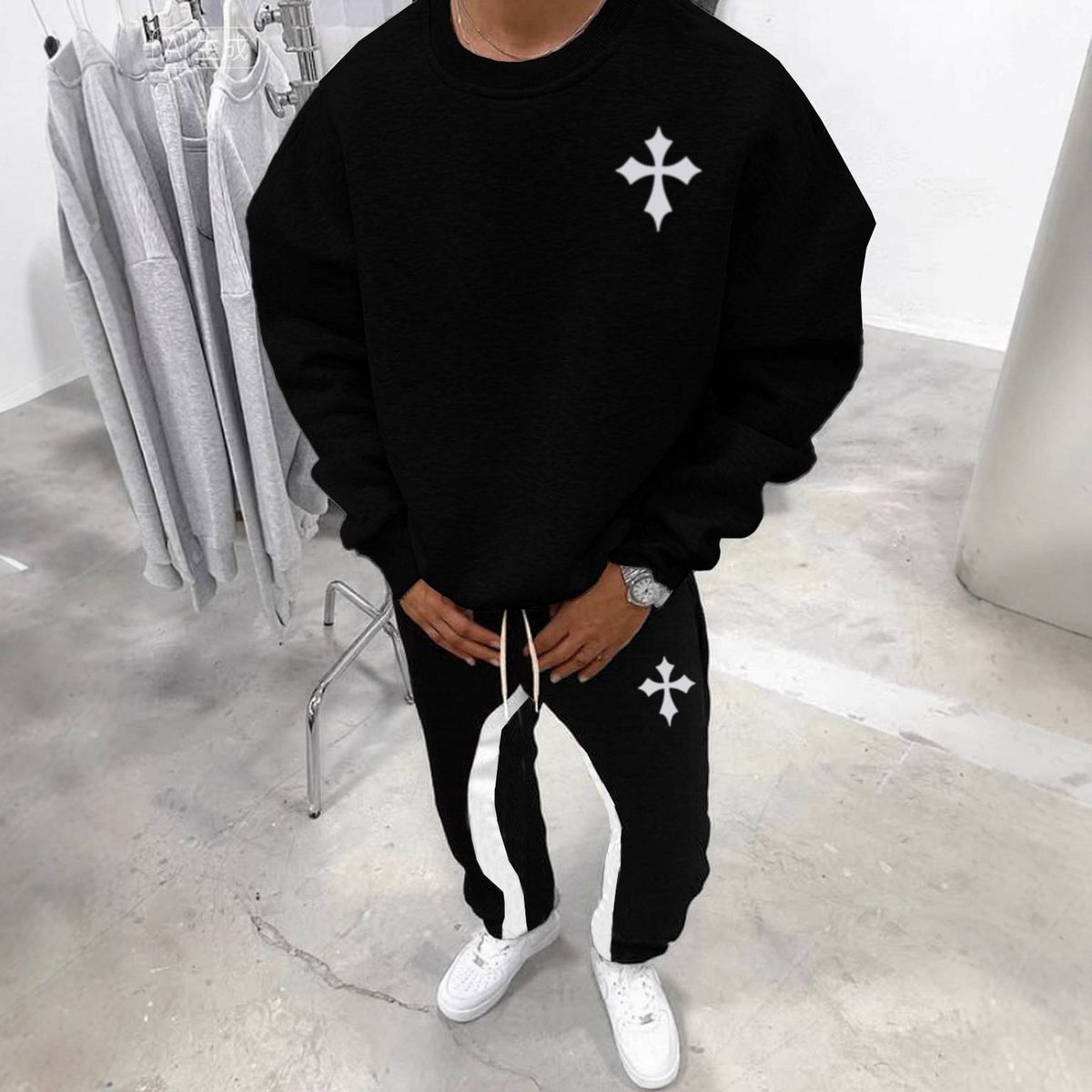 Men's Clothing Fashionable Cross Embroidery Crewneck Sweatshirt And Pants Two-Piece Set Casual Outfit_mkmklike.com