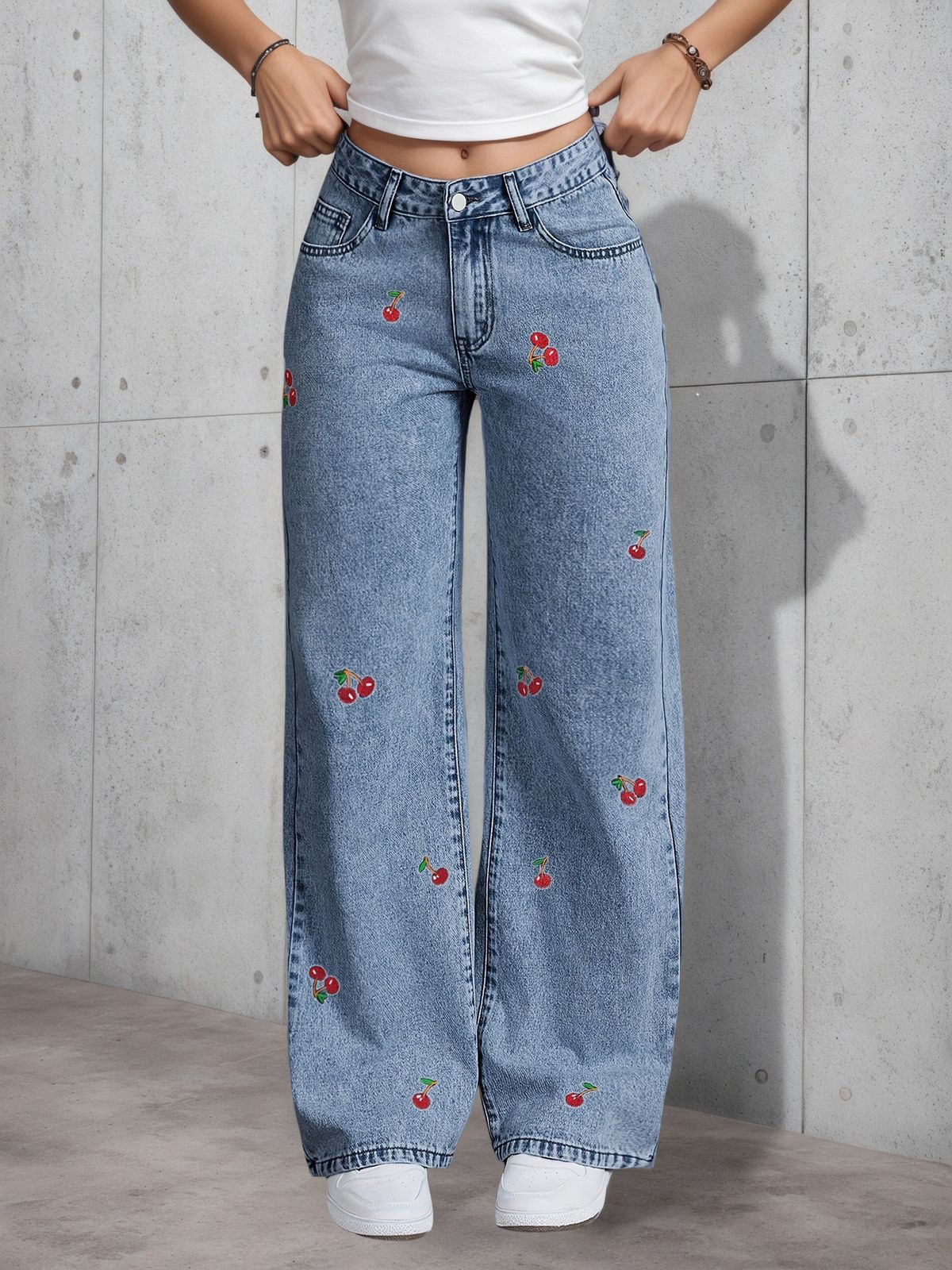 Vintage Washed High-Waisted Jeans – Cherry Blossom Embroidery & Stretch Fit For Women_mkmklike.com