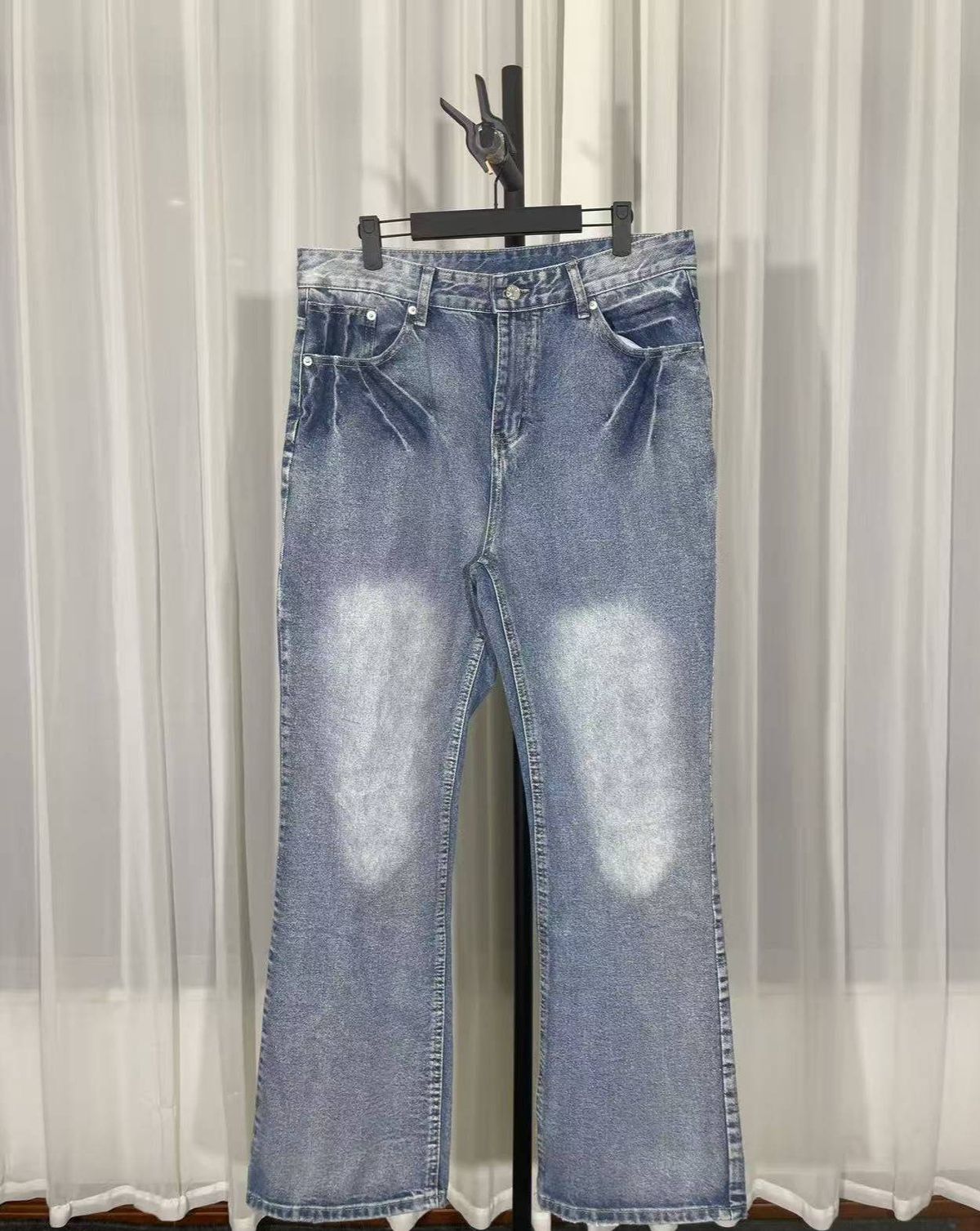 Vintage-Inspired Light Blue Distressed Flared Jeans | Clean Fit | High-Quality Cotton | Straight Leg | Youthful Style_mkmklike.com