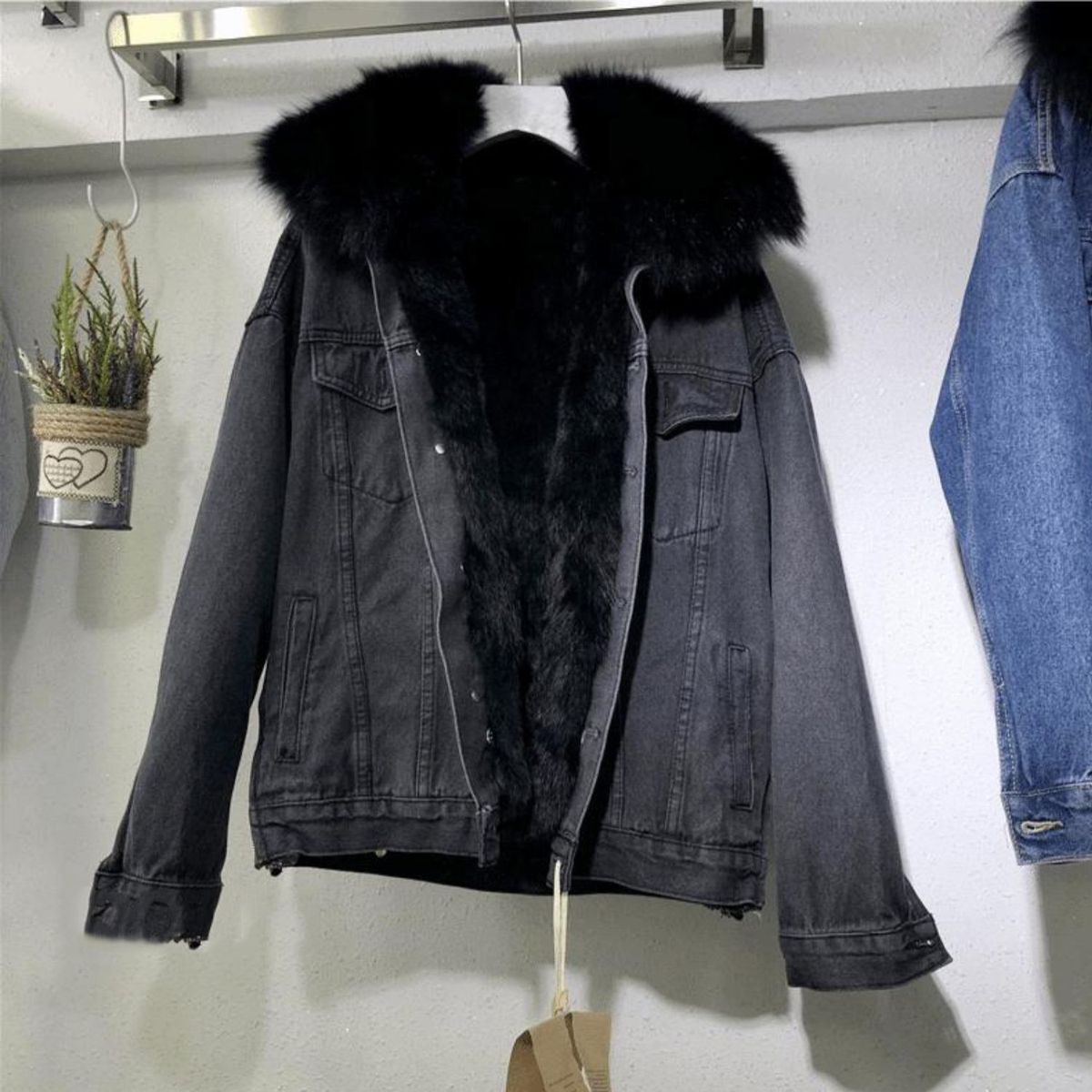Women's Denim Jacket With Faux Fur Collar, Winter Short Padded Coat, Loose Fit, Thick Warm Fleece Lining, Casual Style_mkmklike.com