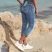 Distressed High-Waist Capri Jeans – Stretch Denim Pants With Pockets & Lifted Fit (S-XL, Sky Blue)_mkmklike.com