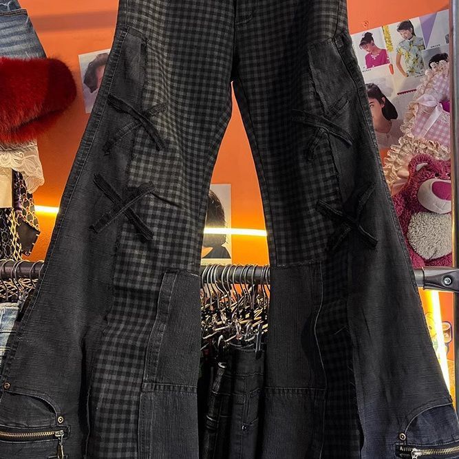 Y2K Dark Aesthetic Vintage High-Waisted Flared Jeans With Checkered Panel Details - Streetwear Baggy Denim Pants For Women & Men_mkmklike.com