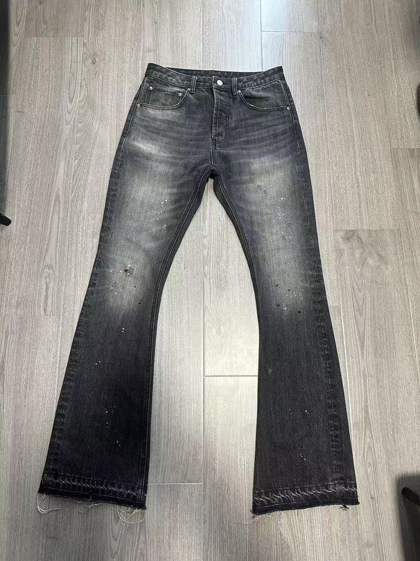 Vintage-Inspired Distressed Flared Jeans – Acid Wash & Splatter Paint Details (S-XL, Mid-Rise, Slight Stretch, Unisex Fit)_mkmklike.com