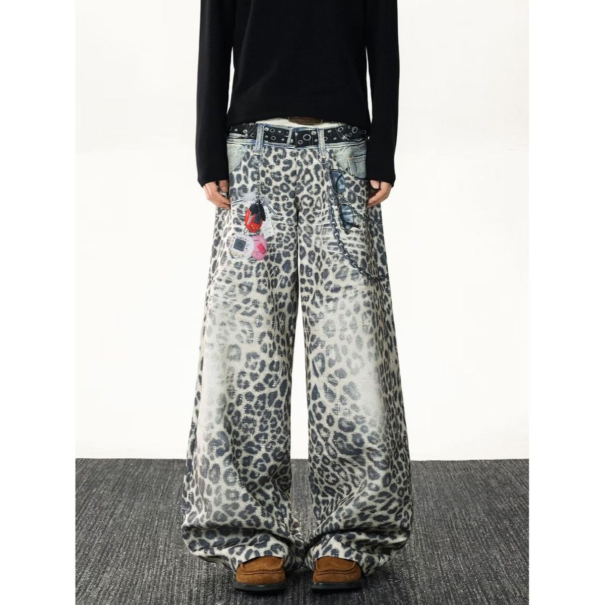 "Men's Retro Leopard Print Denim Pants – Double Waistband & 3D Print Design | Loose Fit Wide-Leg Jeans | 90s Vintage Streetwear"_mkmklike.com