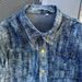 Vintage Blue Denim Shirt Jacket – Summer Lightweight Distressed Tie-Dye Design With Shoulder Pads & Short Sleeve T-Shirt Style_mkmklike.com