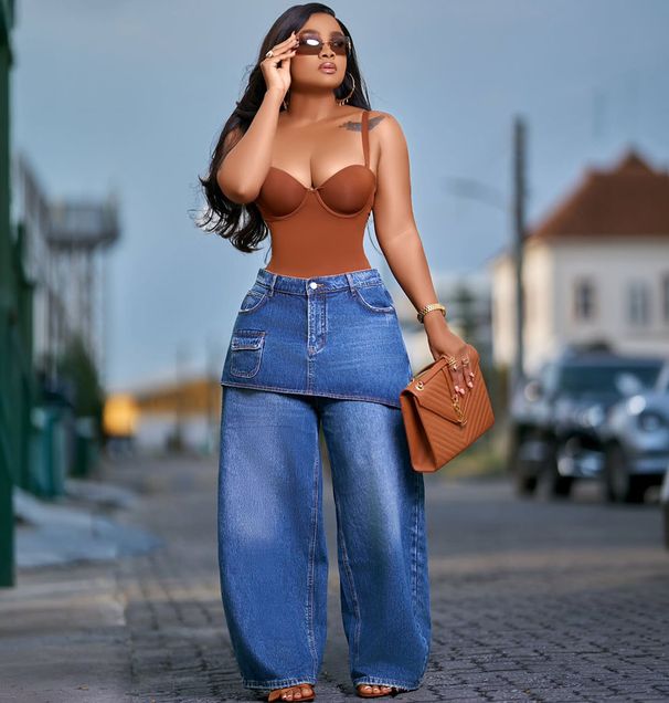 Women's Straight Leg Jeans European American Style Washed Denim Skirt Pants Elastic Waist Street Style_mkmklike.com