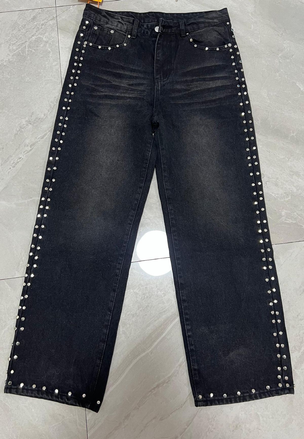 Men's Clothing Men's Jeans New Washed Rivet Denim_mkmklike.com