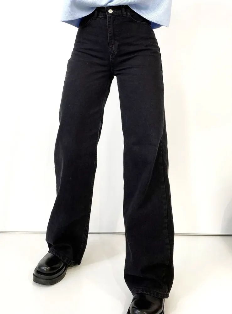 Women's Wide-Leg Jeans – High-Waisted, Relaxed Fit, Stretchy Comfort, Trendy Streetwear, Vintage 90s Inspired (Breathable, Flowy & Fashionable)_mkmklike.com