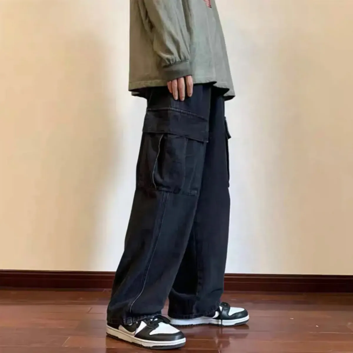 พร้อมส่ง กางเกงยีนส์ผู้ชาย Jeansผ้าฝ้ายบริสุทธิ์ กางเกงลำลองผ้ายีนส์มีเข็มขัดยืดหยุ่น เหมาะสำหรับทุกฤดูกาล ทรงกระบอก ผ้าไหม Man_mkmklike.com
