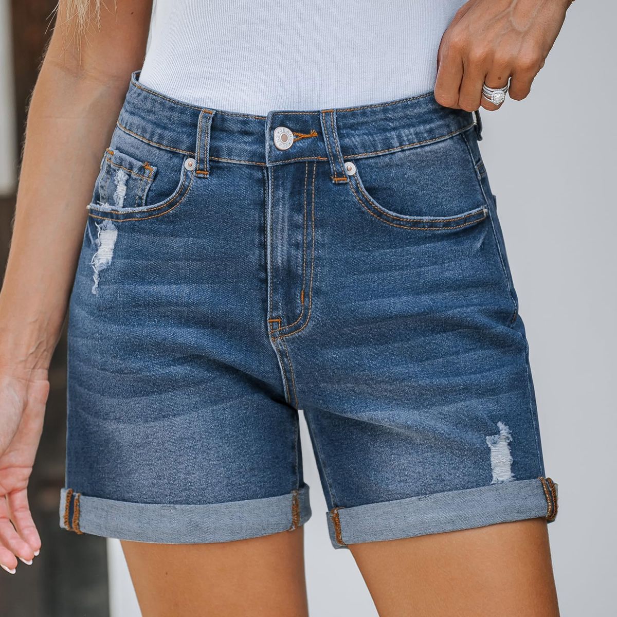 Women's Clothing Summer New Straight Slim Fit Worn Hem Denim Shorts_mkmklike.com