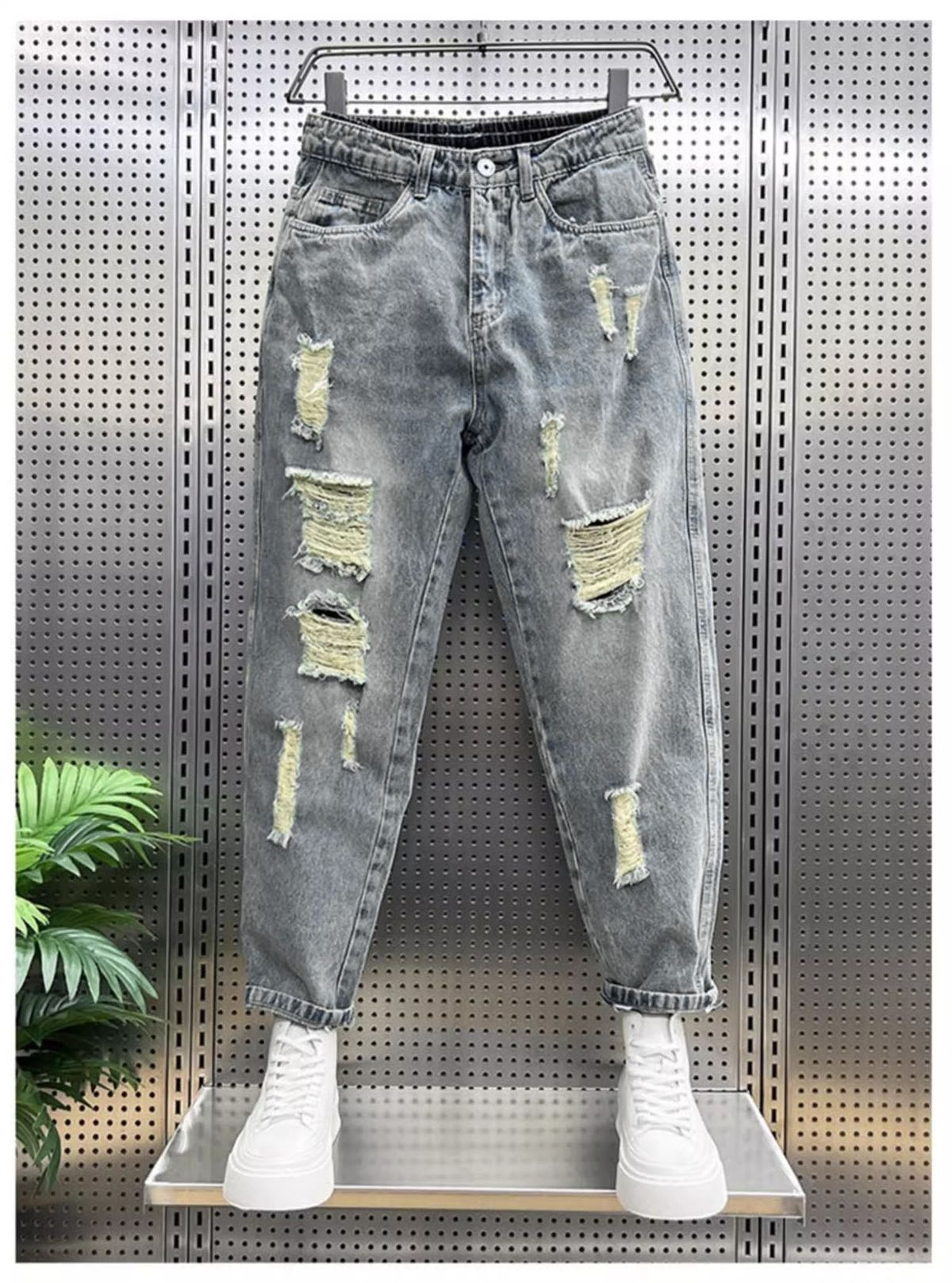 Men's Clothing Slim Fitting Pants Spring And Summer New Men's Clothing Ripped Casual Beggar Pants Men_mkmklike.com