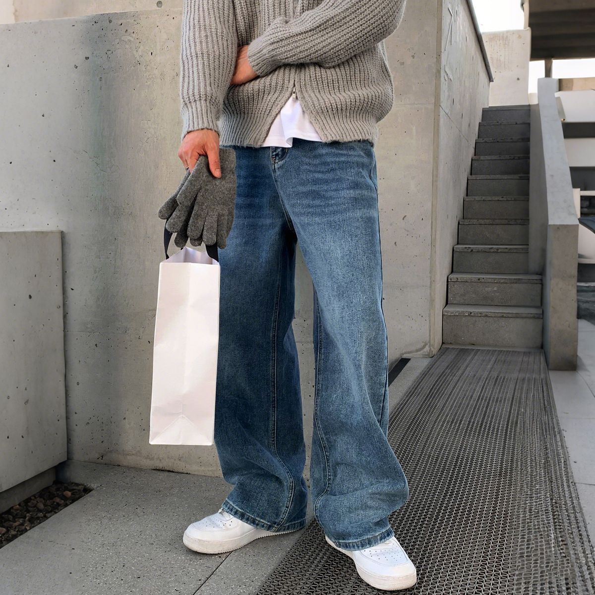 Men's Clothing Men's Retro Style Washed Straight Leg Jeans Thickened Loose Floor Length Pants Korean Style Commuter Outfit Winter_mkmklike.com