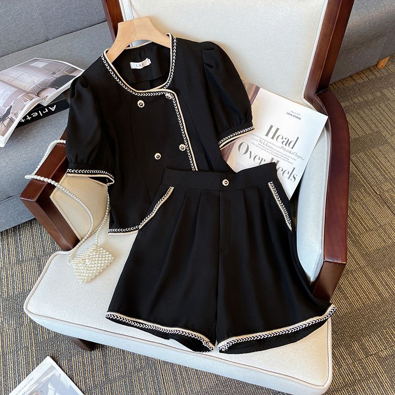 women's clothing fat mm Xiaoxiang style casual shorts contrast color tops slim temperament two-piece suit_mkmklike.com