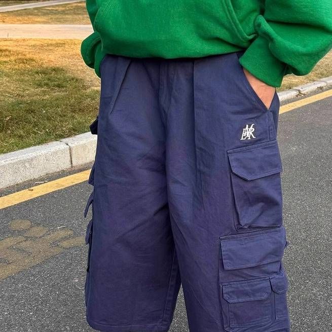 "Men's Wide-Leg Cargo Jeans – Multi-Pocket Utility Design (Relaxed Fit, Streetwear, Summer Casual, Straight Cut, 7/8 Length)"_mkmklike.com