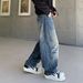 Men's Clothing Vintage Washed Straight-Leg Jeans For Men – Distressed High Street Denim With Raw Hem & Faded Blue Wash (Relaxed Fit, Non-Stretch )_mkmklike.com